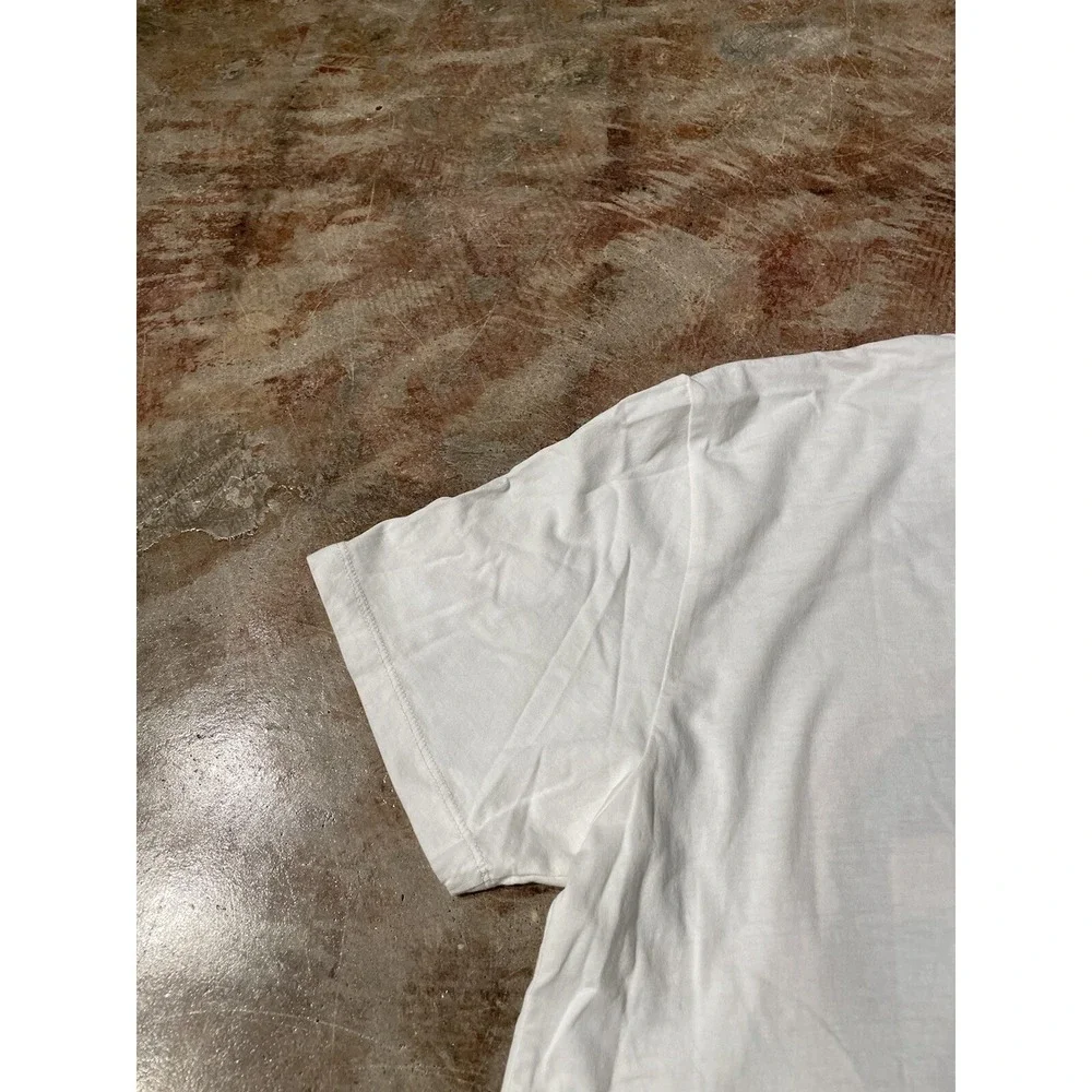True Religion Graphic White T Shirt Size‎ L